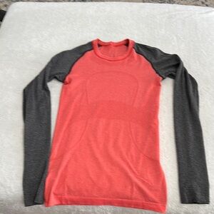 Lululemon Athletica Coral and Gray Long Sleeve Swiftly Tee